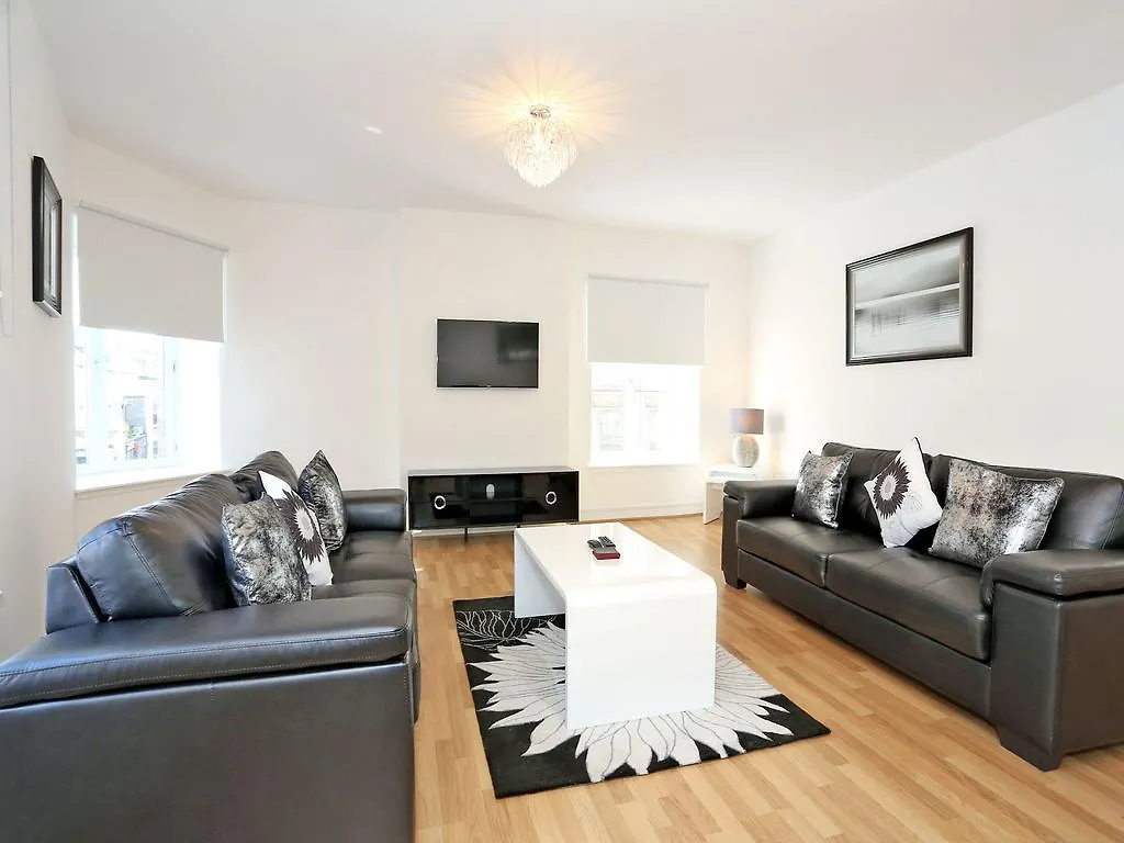 The Hansen Residence Aberdeen Aparthotel